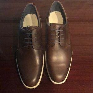 Ecco brown leather shoes - great condition.
